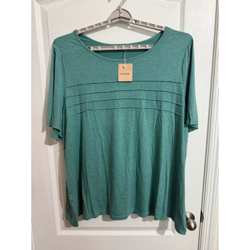 Women's BLOOMCHIC Emerald Green Plus Size 26 Short Sleeve Tee Shirt